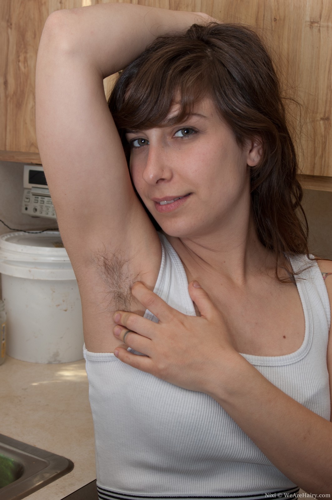 hairy-nixi-gets-frisky-in-the-kitchen3.jpg