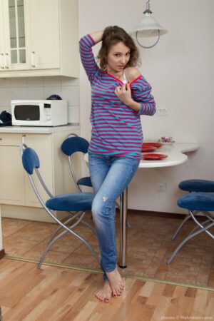Simona - Simona_StripedTopDenimJeans_003