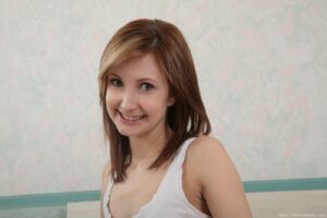 Klea bares it all on the bed