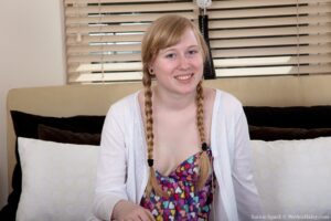 Satine Spark’s big blonde bush